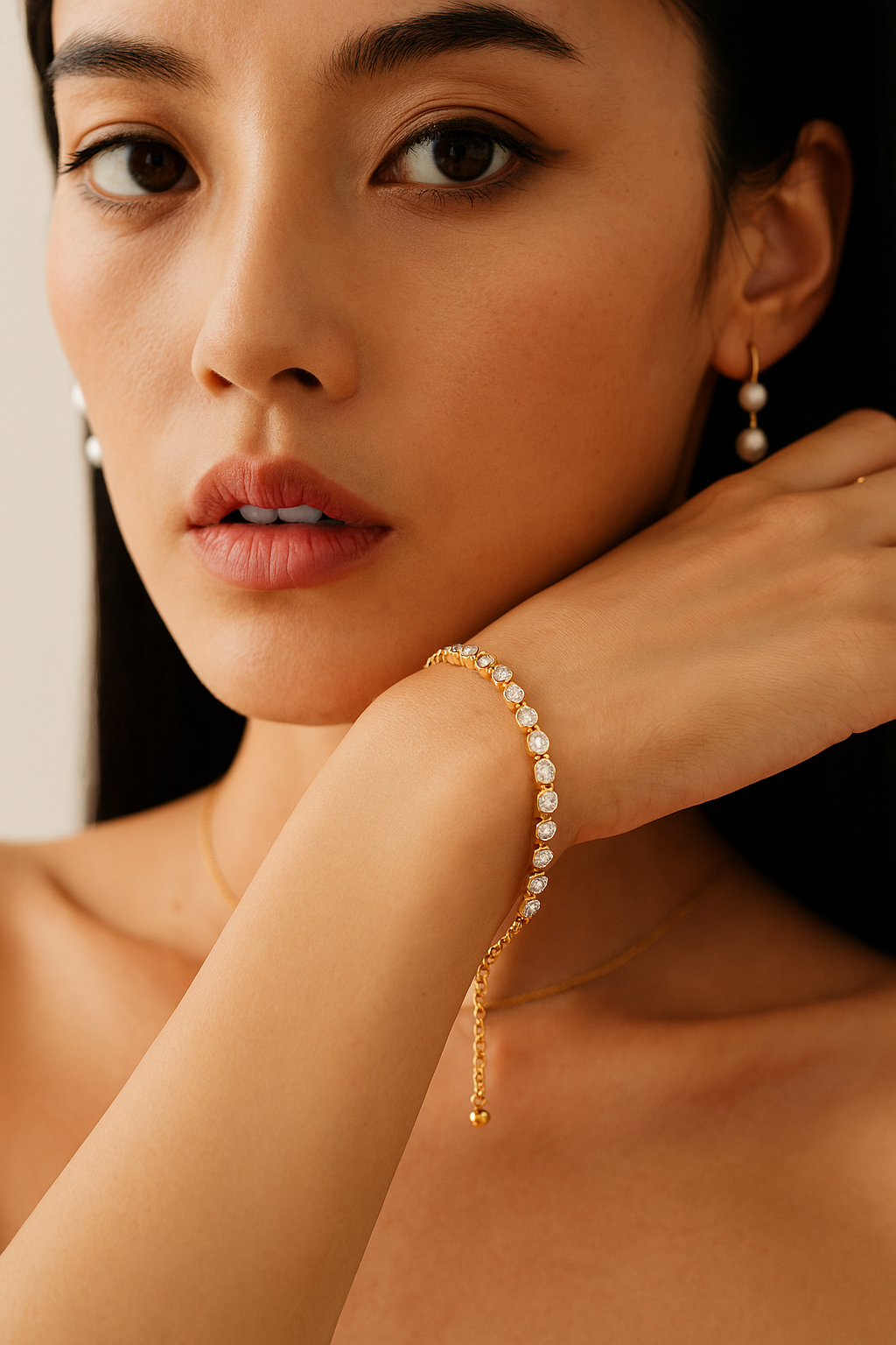 Luxurious Stainless Steel 18K Gold Plated Full Diamond Embedded Zirconia Elegant Romantic Women's Bracelet For Everyday Use