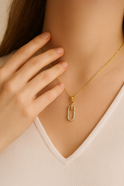 Titanium Steel 18K Gold Plated IG Style Elegant Simple Style Inlay Paper Clip Oval Zircon Pendant Necklace