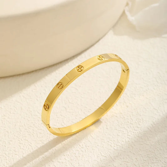 PVD Coated Real Gold Plated 18K Gold Cross Heart Shape Flower Titanium Steel Casual Elegant Waterproof Non Tarnish Titanium Steel Bangle